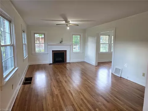 Living - 607 Main St W, Pilot Mountain, NC 27041 photo 2 of 9