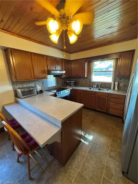Kitchen - 200 King St W, King, NC 27021 photo 4 of 5
