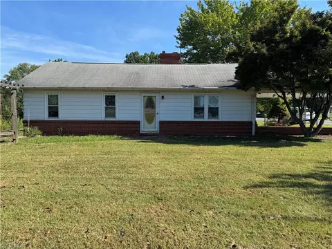 Exterior - 200 King St W, King, NC 27021 photo 11 of 17