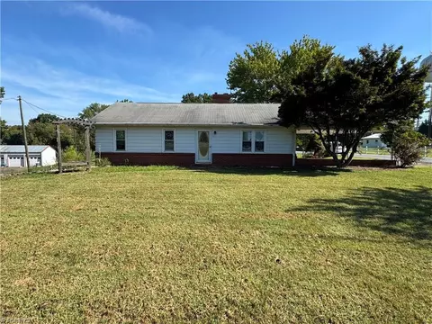 Exterior - 200 King St W, King, NC 27021 photo 10 of 17