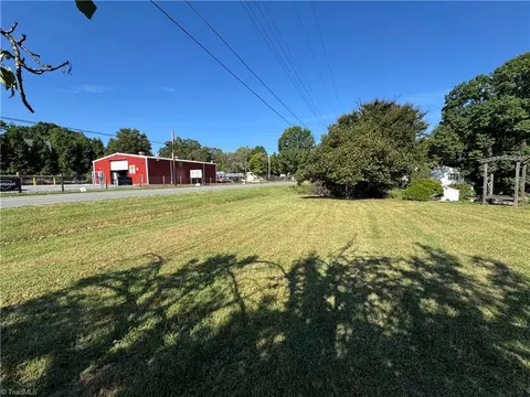 Exterior - 200 King St W, King, NC 27021 photo 4 of 17