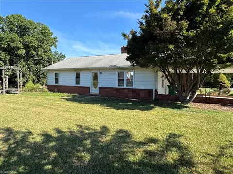 Exterior - 200 King St W, King, NC 27021 photo 17 of 17