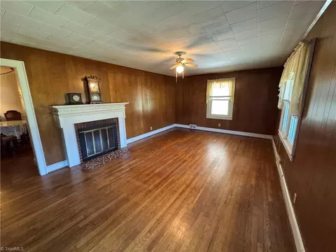 Living - 200 King St W, King, NC 27021 photo 1 of 3