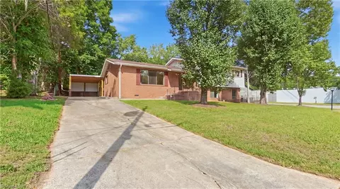 516 Park Ln, Reidsville, NC 27320