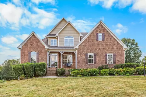 7431 Craigberry Ct, Rural Hall, NC 27045