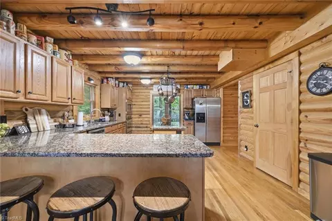 Kitchen - 2235 Buck Mountain Rd, Purlear, NC 28665 photo 2 of 4