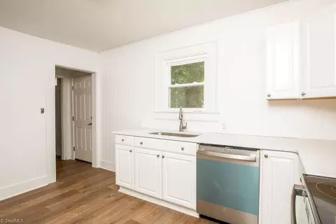 Entry Way - 208 Underhill St, High Point, NC 27260 photo 1 of 3