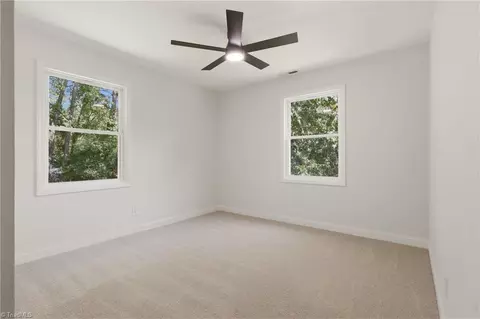 Bedroom - 5519 Windemere Cir, Trinity, NC 27370 photo 3 of 6