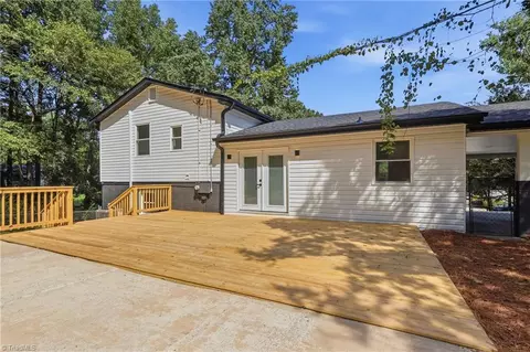 Exterior - 5519 Windemere Cir, Trinity, NC 27370 photo 4 of 8