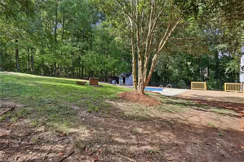 Exterior - 5519 Windemere Cir, Trinity, NC 27370 photo 7 of 8