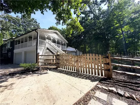 Exterior - 3950 Cole Ave, High Point, NC 27265 photo 8 of 11
