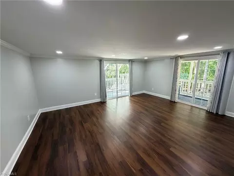 Living - 3950 Cole Ave, High Point, NC 27265 photo 4 of 8