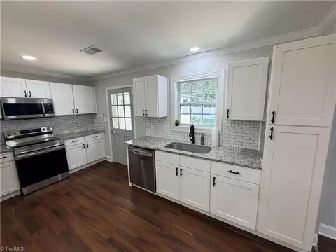 Kitchen - 3950 Cole Ave, High Point, NC 27265 photo 2 of 4