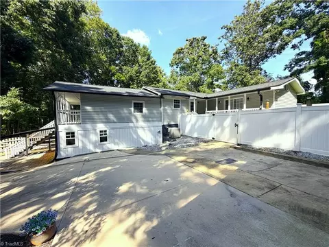 Exterior - 3950 Cole Ave, High Point, NC 27265 photo 6 of 11