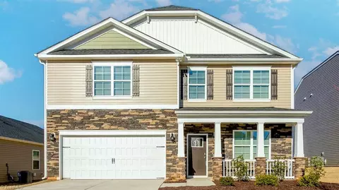 2712 Luxborough Ln, Mebane, NC 27302