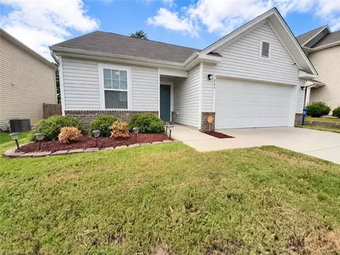 1089 Bitting Hall Cir, Rural Hall, NC 27045