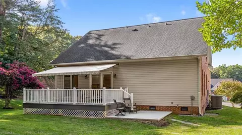 Exterior - 2729 Red Run Ct, High Point, NC 27265 photo 9 of 10