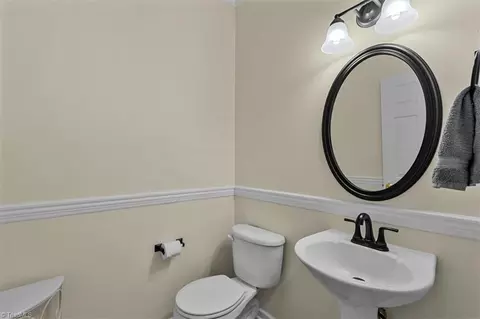 Bath - 2729 Red Run Ct, High Point, NC 27265 photo 1 of 4