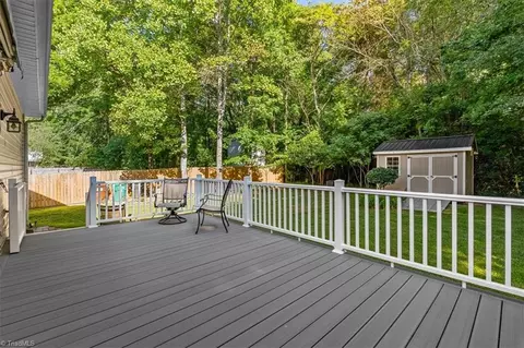 Exterior - 2729 Red Run Ct, High Point, NC 27265 photo 7 of 10