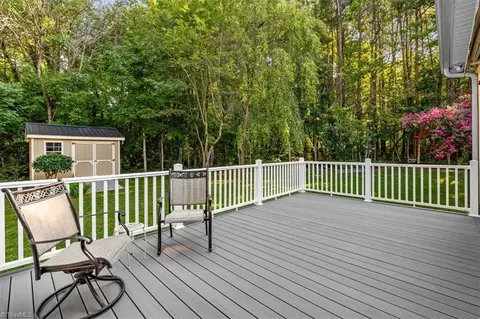 Exterior - 2729 Red Run Ct, High Point, NC 27265 photo 6 of 10