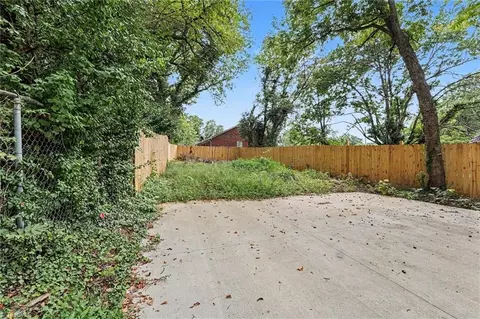 Exterior - 307 Vail Ave, High Point, NC 27260 photo 3 of 3