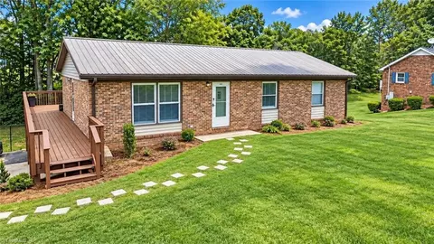 359 Ruritan Park Rd, North Wilkesboro, NC 28659