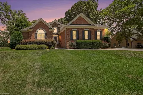 5337 Mckinney Ct, Walkertown, NC 27051