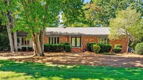 4020 Watauga Dr, Greensboro, NC 27410