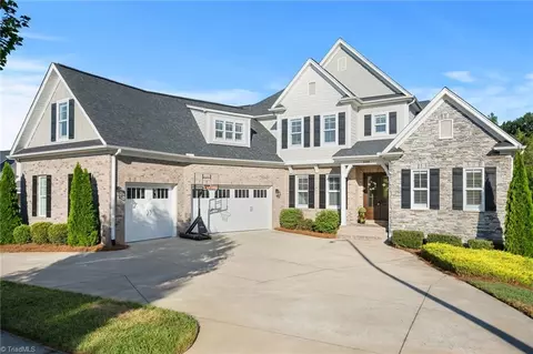 5330 Summer Hill Ln, Winston Salem, NC 27106