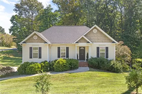 5059 Ramillie Run, Winston Salem, NC 27106
