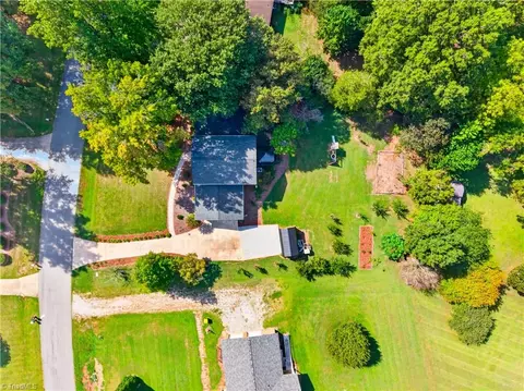 View/Area - 3936 Creekview Dr, Trinity, NC 27370 photo 1 of 3