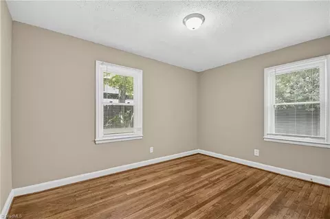 Bedroom - 843 Willow Pl, High Point, NC 27260 photo 8 of 11