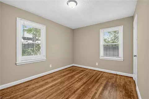 Bedroom - 843 Willow Pl, High Point, NC 27260 photo 2 of 11