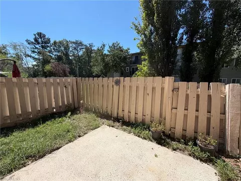 Exterior - 2219 Shadow Valley Rd #E, High Point, NC 27265 photo 1 of 1