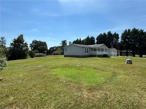150 Springfield Rd, Pilot Mountain, NC 27041 photo 26