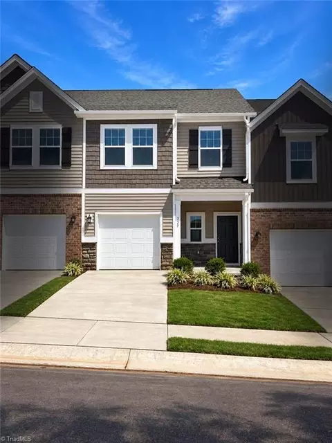 411 Dandelion Ct, Mebane, NC 27302