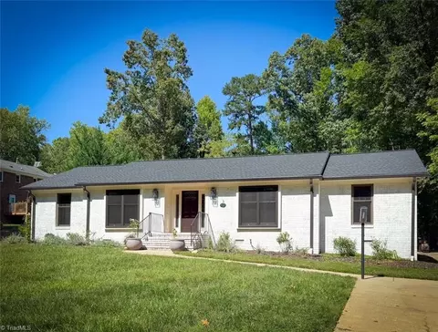 4706 Horseshoe Ln, Greensboro, NC 27410