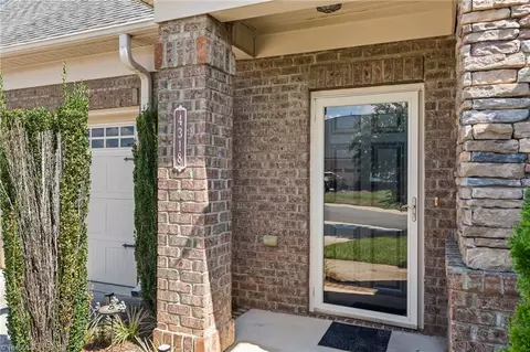 Entry Way - 4318 Rockledge Ln, Thomasville, NC 27360 photo 1 of 3