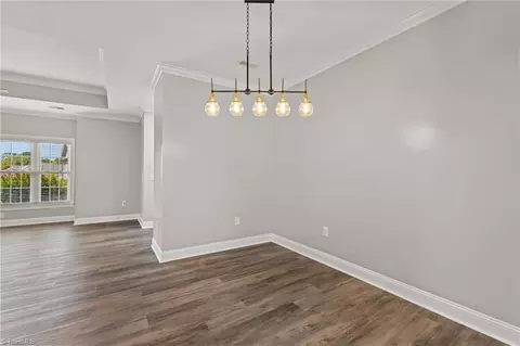Living - 4318 Rockledge Ln, Thomasville, NC 27360 photo 5 of 7