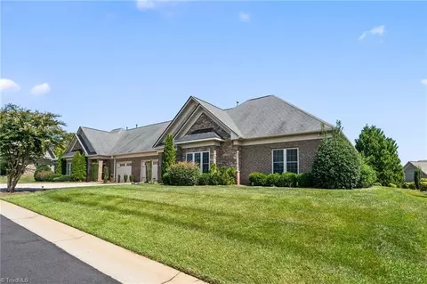 Exterior - 4318 Rockledge Ln, Thomasville, NC 27360 photo 5 of 6