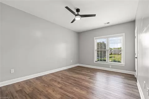 Bedroom - 4318 Rockledge Ln, Thomasville, NC 27360 photo 1 of 1