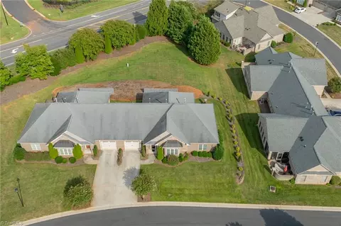 View/Area - 4318 Rockledge Ln, Thomasville, NC 27360 photo 1 of 8