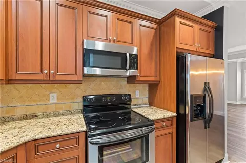Kitchen - 4318 Rockledge Ln, Thomasville, NC 27360 photo 2 of 3
