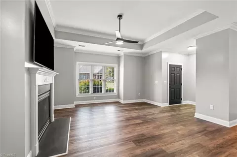 Living - 4318 Rockledge Ln, Thomasville, NC 27360 photo 3 of 7