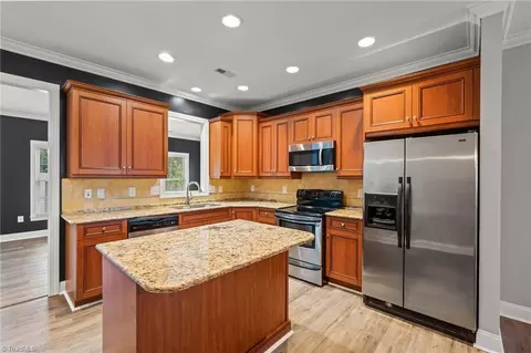 Kitchen - 4318 Rockledge Ln, Thomasville, NC 27360 photo 1 of 3