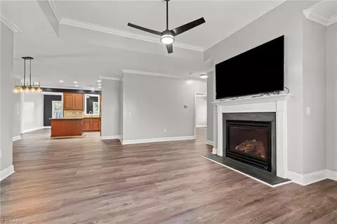 Living - 4318 Rockledge Ln, Thomasville, NC 27360 photo 4 of 7