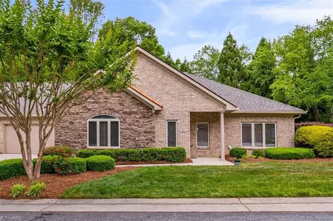 21 Annalisa Dr, Greensboro, NC 27455