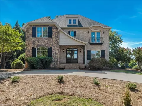 5460 Brookberry Farm Rd, Winston Salem, NC 27106