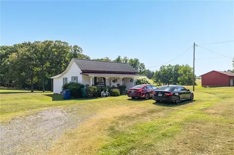 2568 2590 2600 Flat Rock Rd, Reidsville, NC 27320
