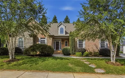 4390 Sandalwood Ct, Winston Salem, NC 27106